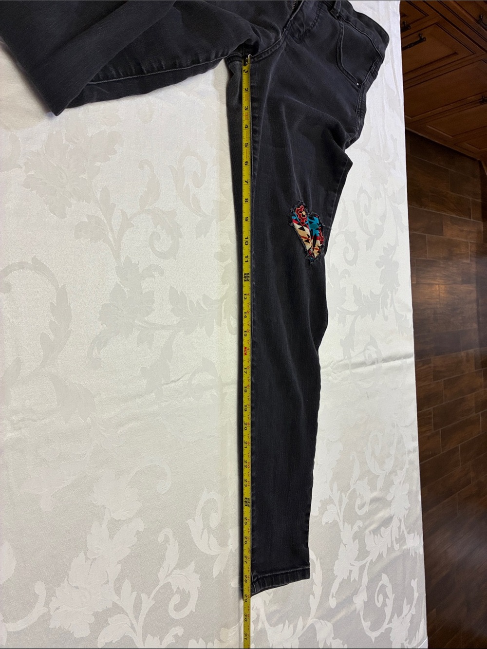 Maurices Black Jeans with Colorful Patched Hearts, Everflex High-Rise, Size 10 - Picture 13 of 14